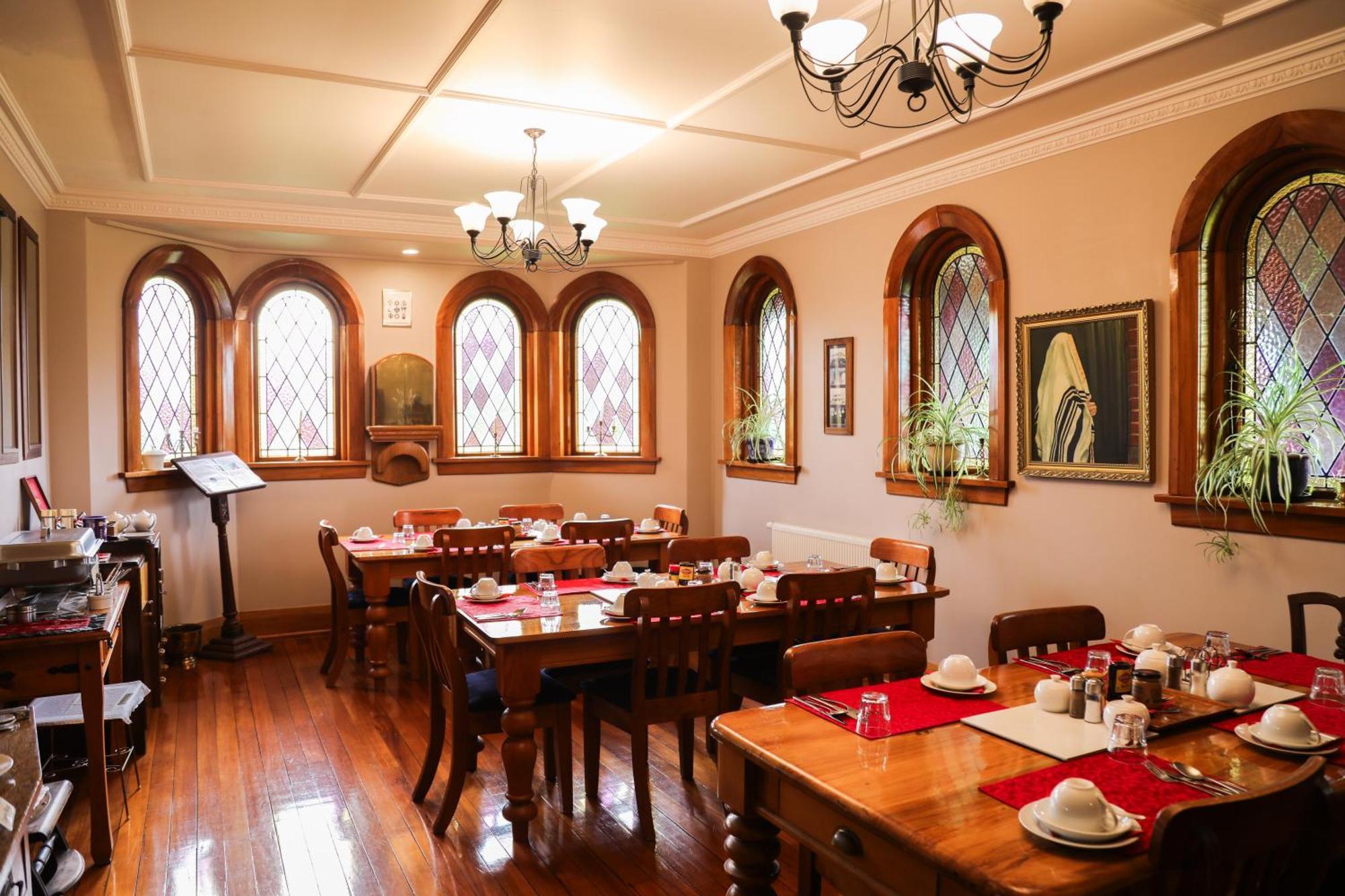 Te Anau Lodge Ngoại thất bức ảnh