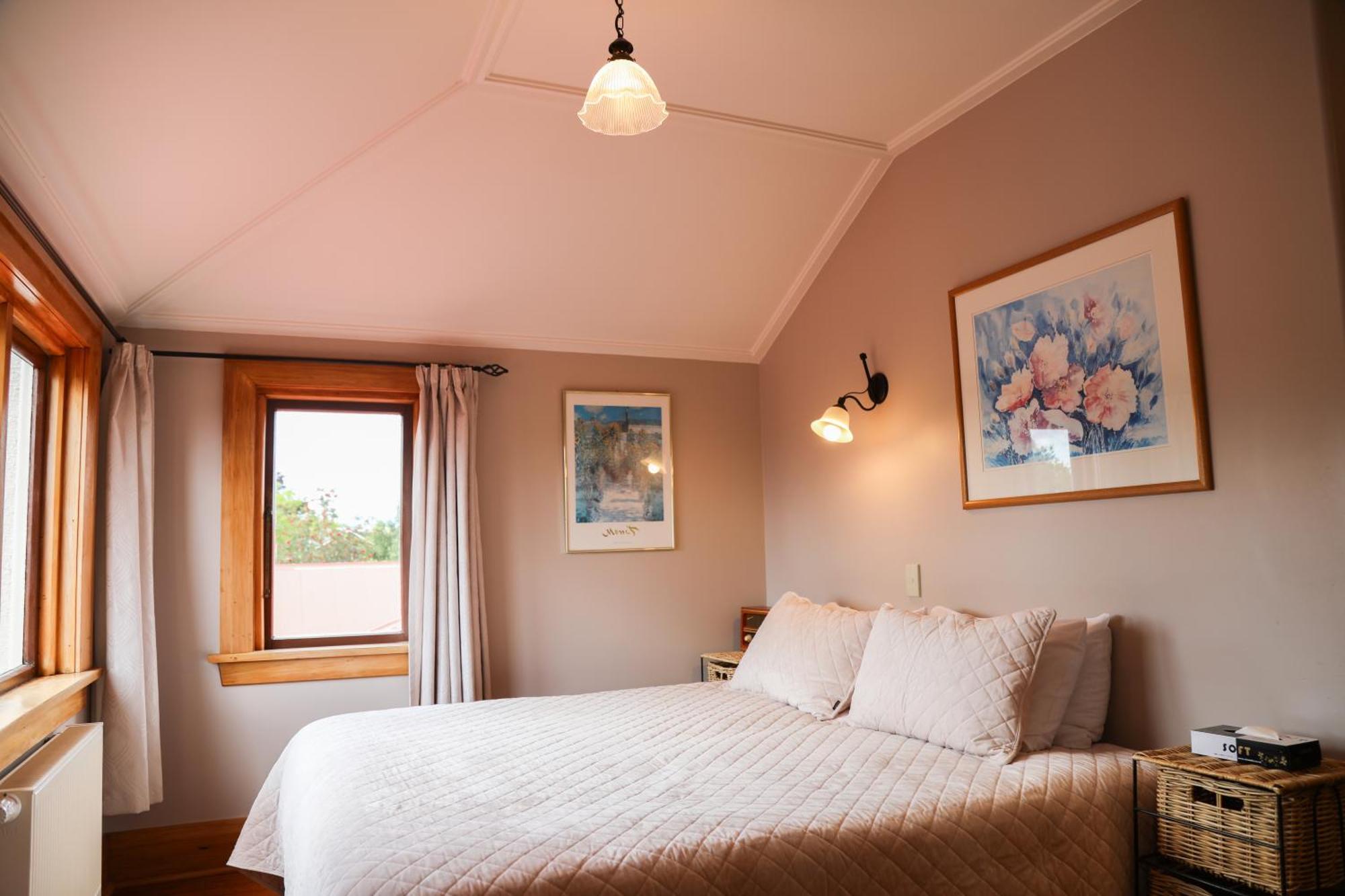 Te Anau Lodge Ngoại thất bức ảnh