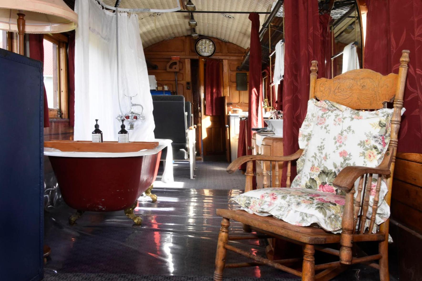 Te Anau Lodge Ngoại thất bức ảnh