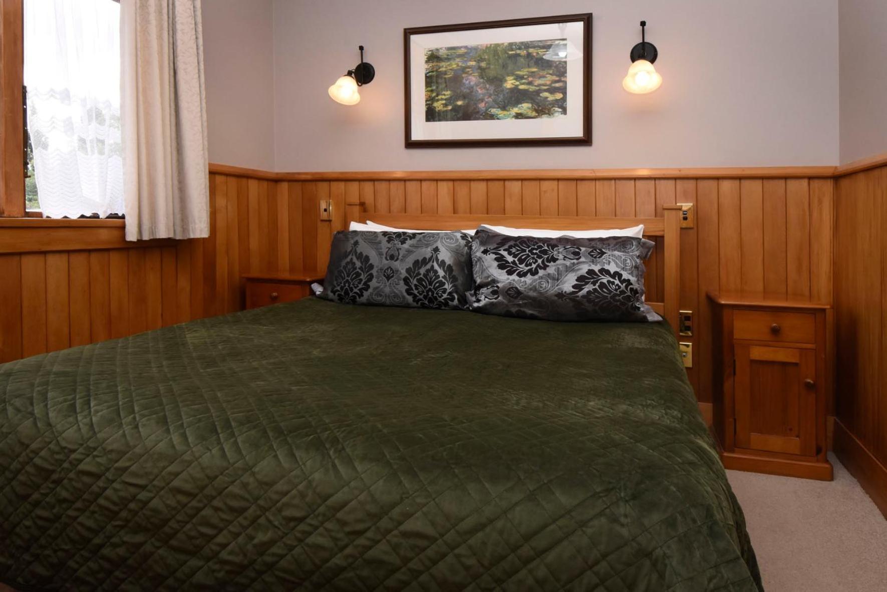 Te Anau Lodge Ngoại thất bức ảnh